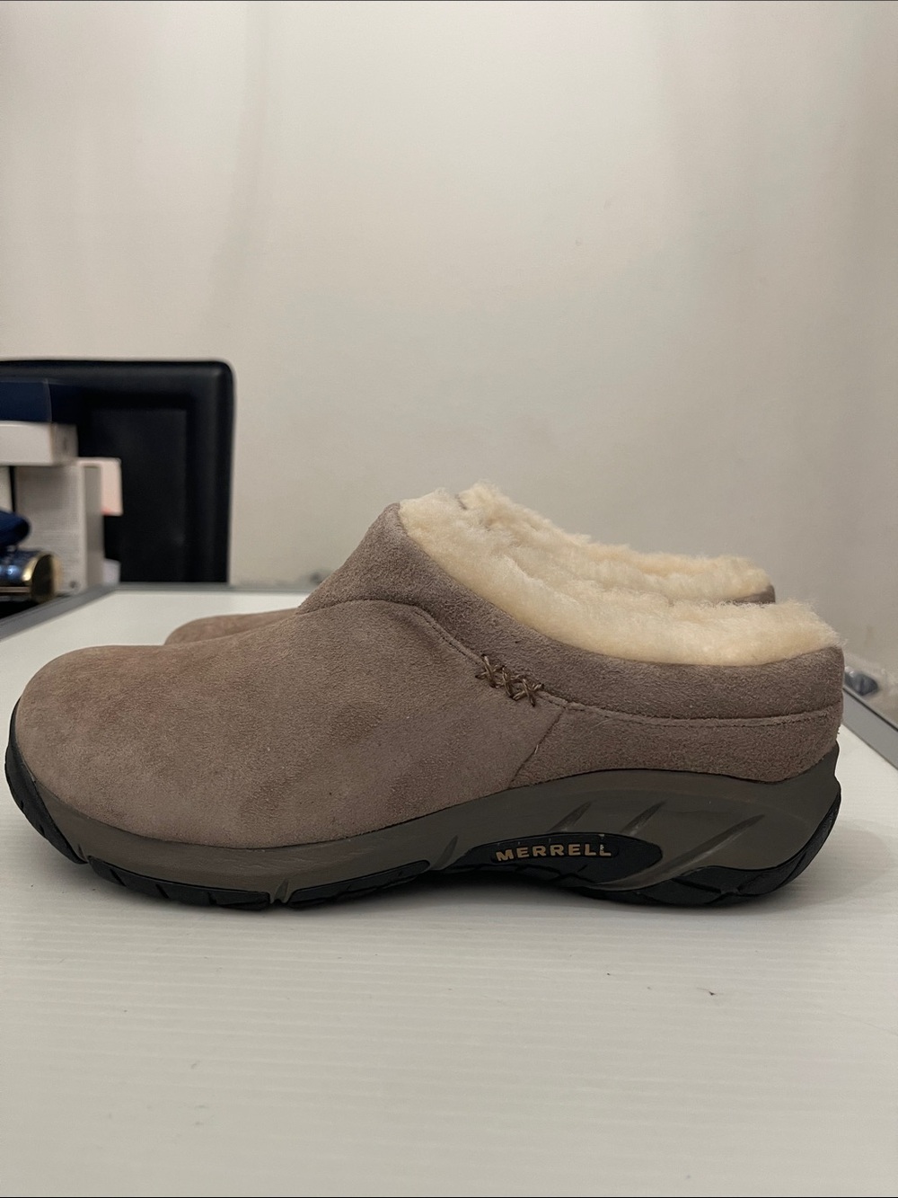 MERRELL ENCORE ICE SLIP-ON CLOGS WOMENS SIZE 10